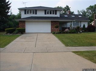 5397 Kilbourne Dr, Lyndhurst, OH