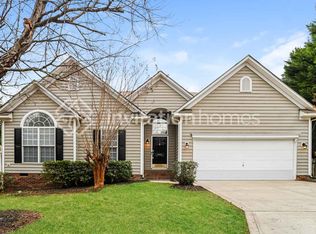 402 Basingdon Ct, Waxhaw, NC 28173