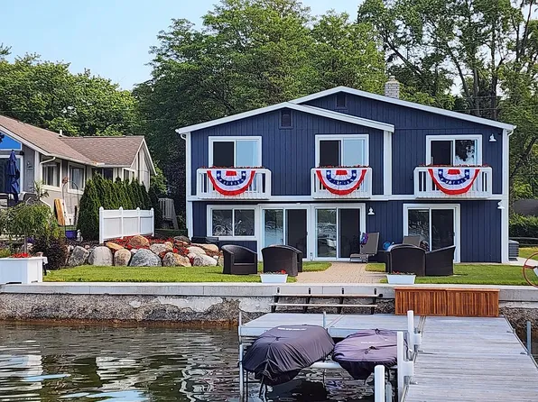 7571 Locklin, West Bloomfield, MI 48324