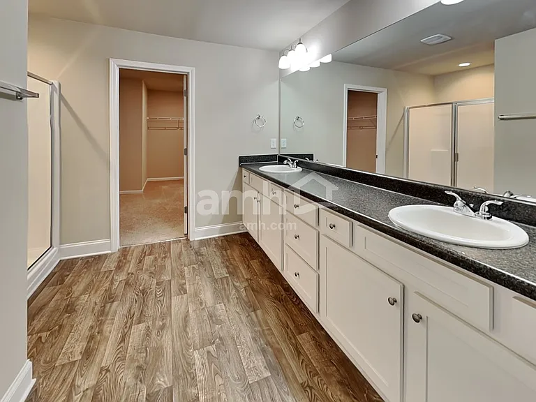 70 Orchard Ln — Photo 15