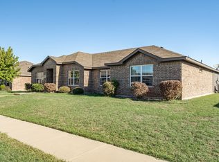1511 Edgewater Way, Lancaster, TX 75146