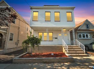 9 Knickerbocker Ave, Paterson, NJ 07503