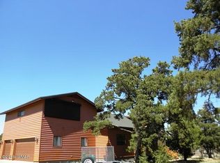 2056 Rendezvous Pine Dr, Overgaard, AZ 85933