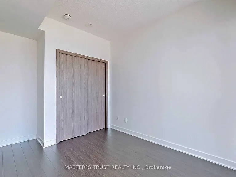 17 Bathurst St #2611 — Photo 16