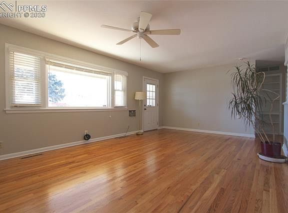 5th image of 609 Glen Eyrie Cir