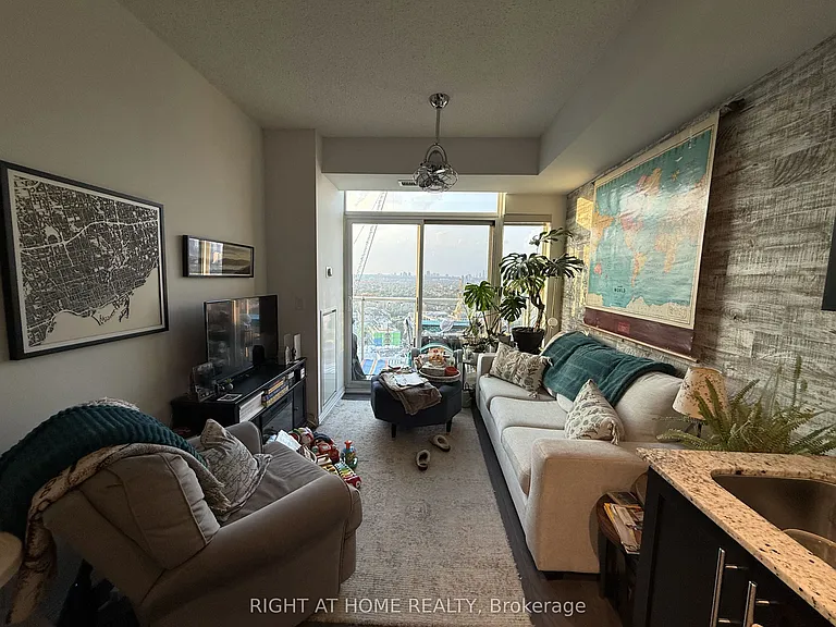 125 Western Battery Rd #Penthouse 3016 — Photo 8