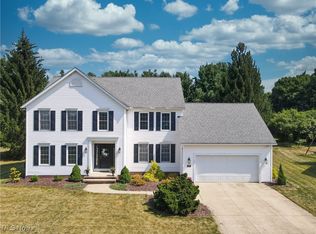 3165 Peterboro Dr, Stow, OH 44224