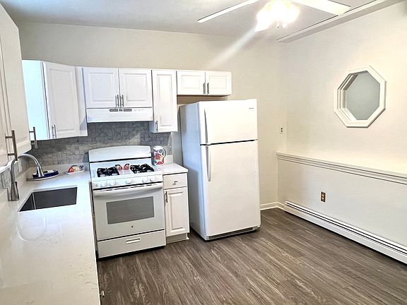 3rd image of 483 Shirley St APT 6A