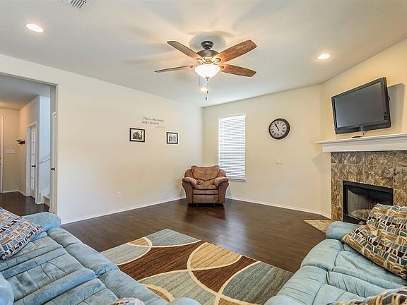 5th image of 9240 Benevolent Ct
