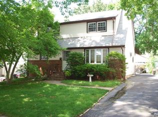 26 Park St, Ridgefield Park, NJ 07660