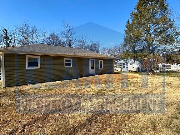 4th image of 901 Westover Dr SW