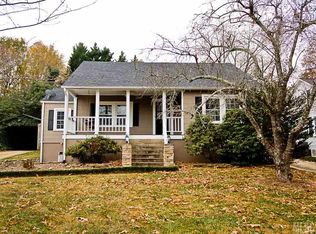 827 6th Ave NW, Hickory, NC 28601