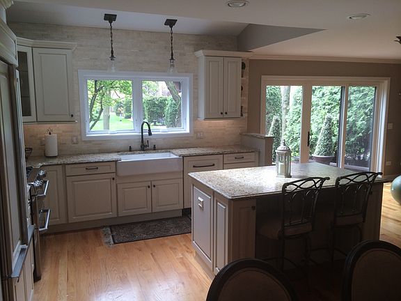 Vaulted Ceiling & Skylight in Kitchen