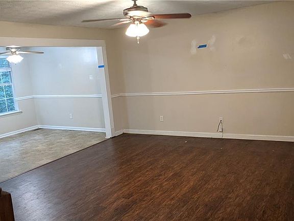 3rd image of 349 Hudson Cir