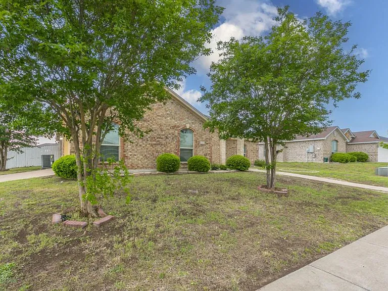 1200 Vanguard Ln — Photo 21
