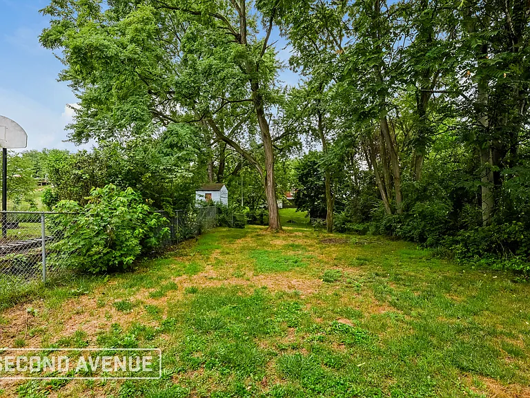 1228 Eckert Rd — Photo 16