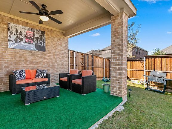 4th image of 2276 Miramar Dr