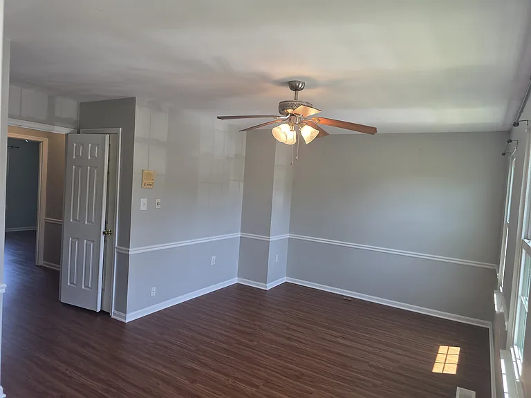 4686 Joanna Ct — Photo 35