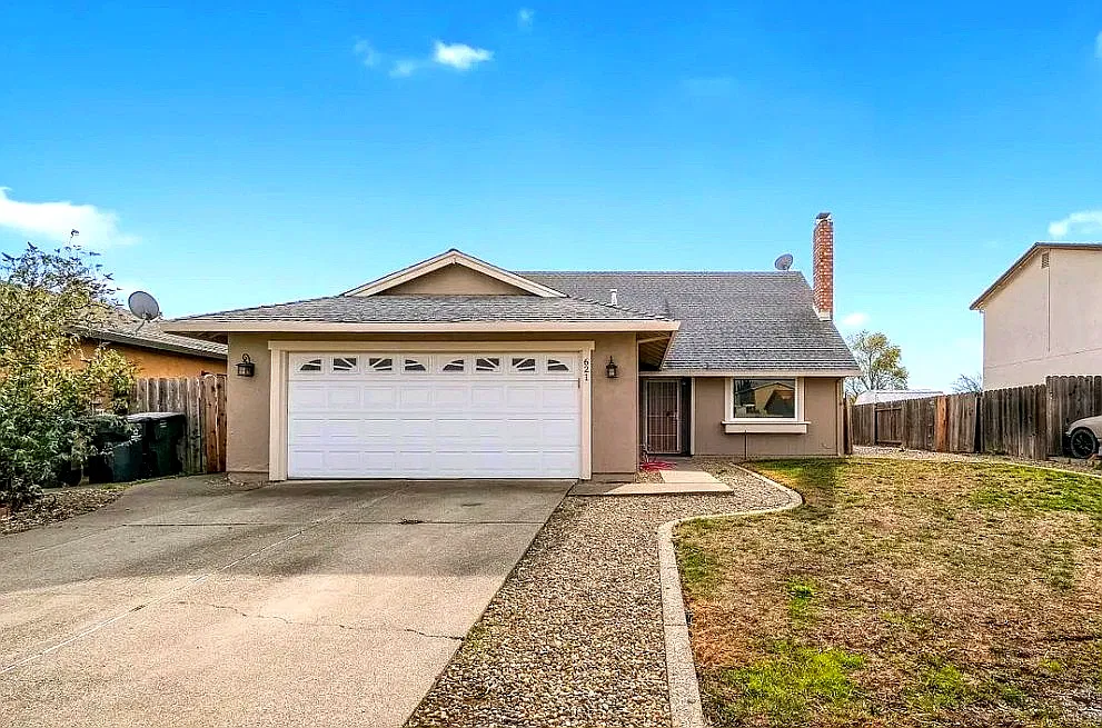 4 bed, 1446 sqft, $3,500 — Photo 2