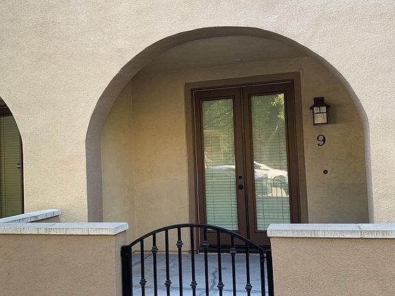 1F front patio