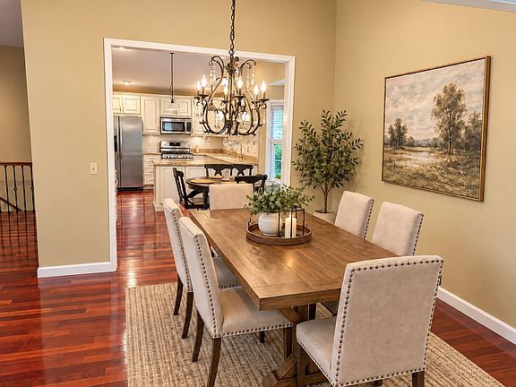 5th image of 2507 Hunters Pointe Blvd
