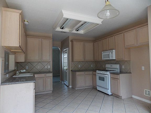 2nd image of 3308 Norma Ln