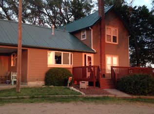 9128 NW 72nd St, Hesston, KS 67062