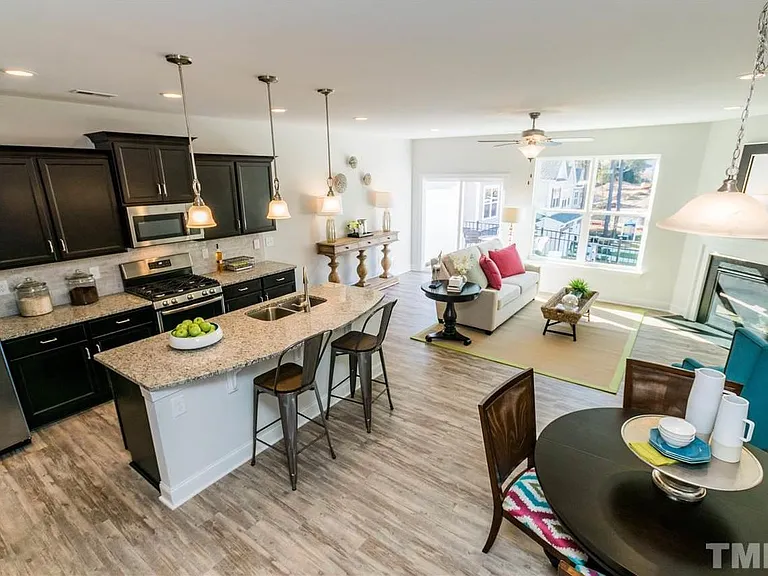 57 Galway Glenn Ln — Photo 2