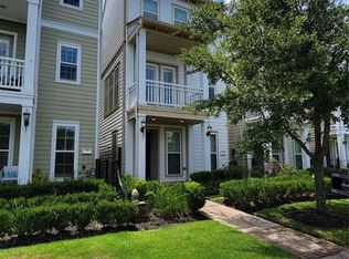 11 Rafters Row, The Woodlands, TX 77380