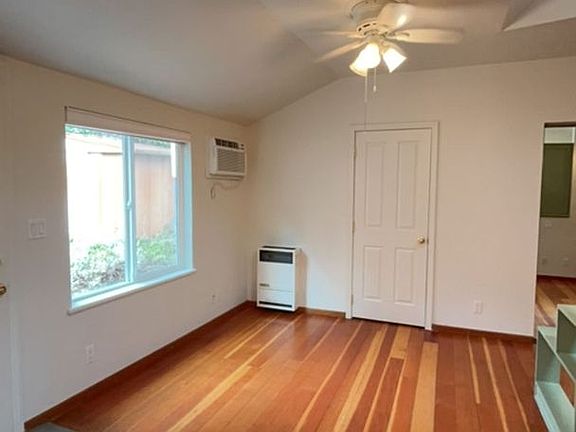 4th image of 611 Normal Ave