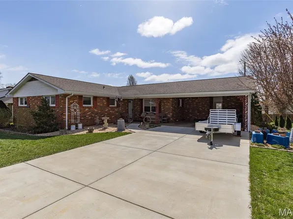 118 S Westwood Dr, Farmington, MO 63640