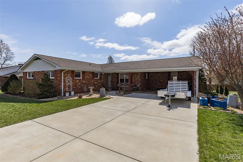 118 S Westwood Dr photo 1