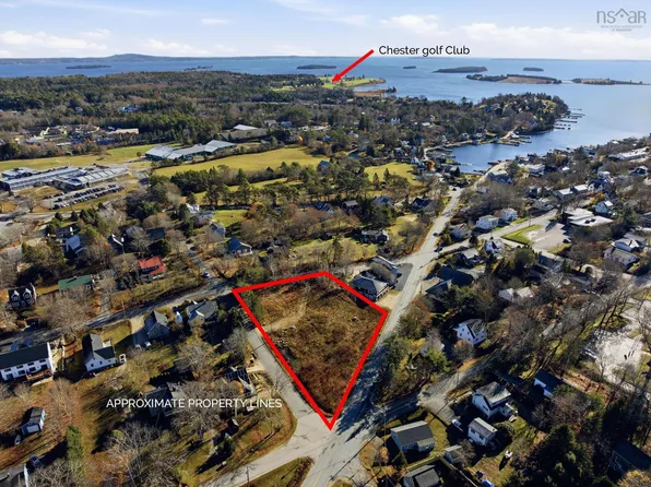 48 Valley Rd, Chester, NS B0J 1J0