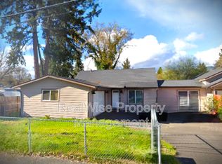 650 E Park St, Grants Pass, OR