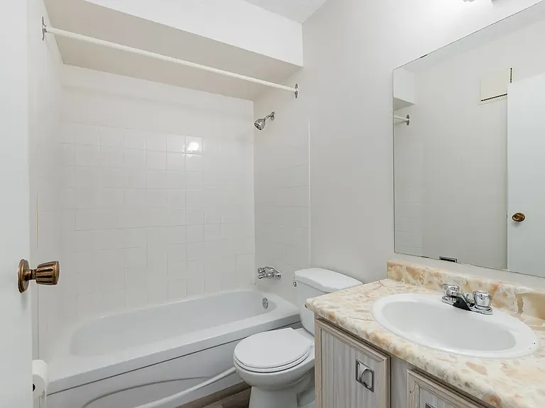 739 Bracewood Dr SW — Photo 90