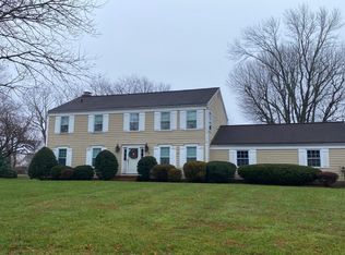 9 Granary Rd, Stockton, NJ 08559