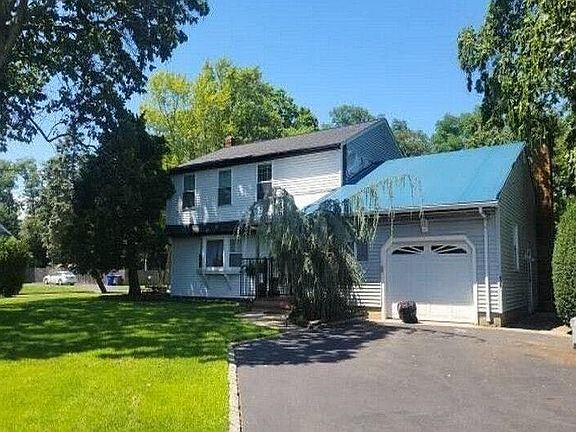 2nd image of 2070 Church Rd