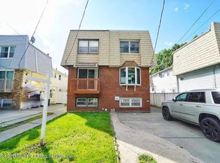 416 Willow Rd W, Staten Island, NY 10314