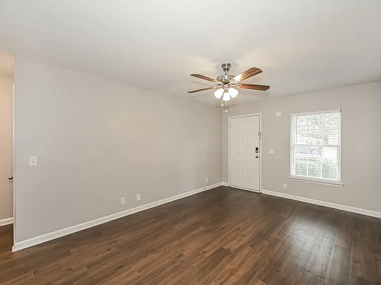 1120 Sima Shabat Ct — Photo 4
