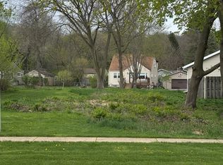1210 Merrill Ave, Algonquin, IL 60102