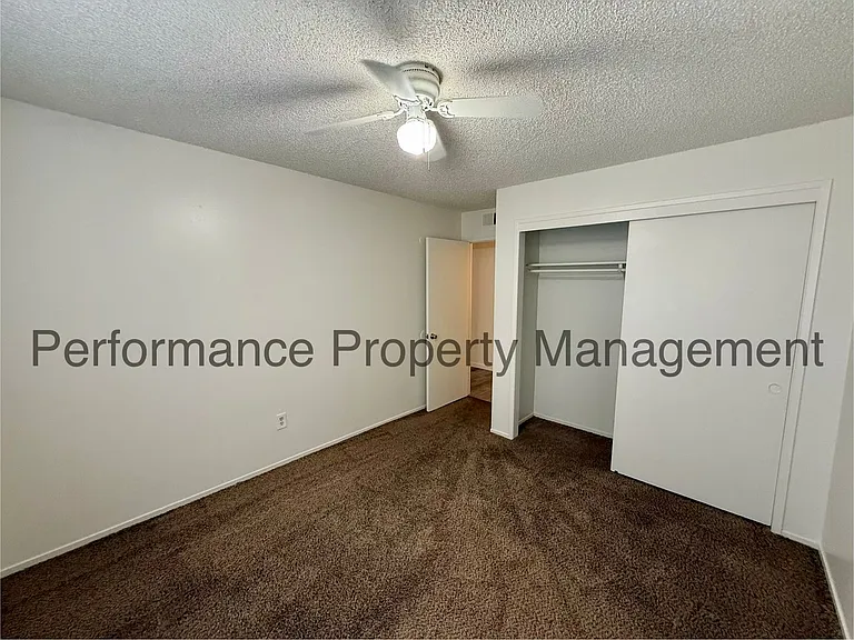 Crest View Apartments — Photo 8