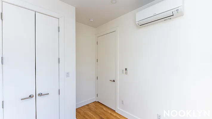 Rented by Nooklyn NYC LLC | media 7