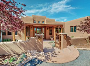 91 W Wildflower Dr, Santa Fe, NM 87506
