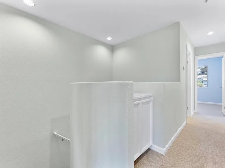 1720 Ocean St — Photo 12