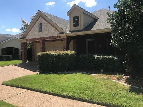 3rd image of 2329 Aberdeen Dr