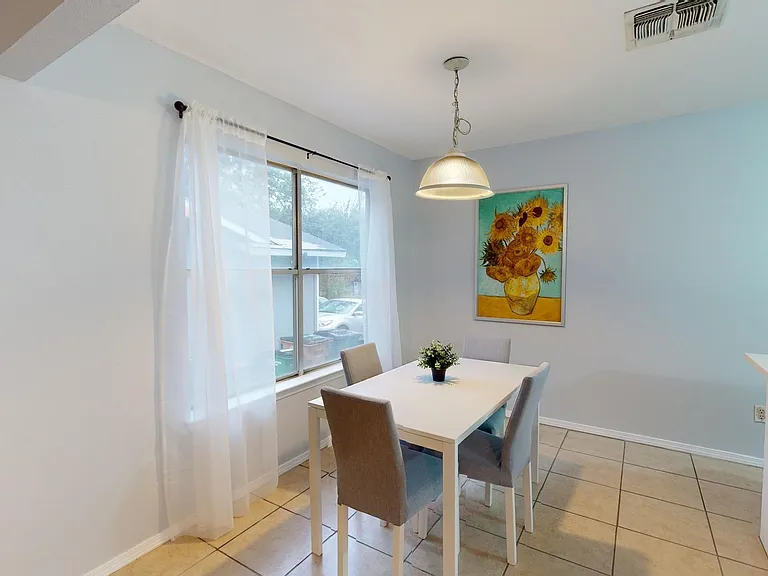 7611 Lunar Dr — Photo 10
