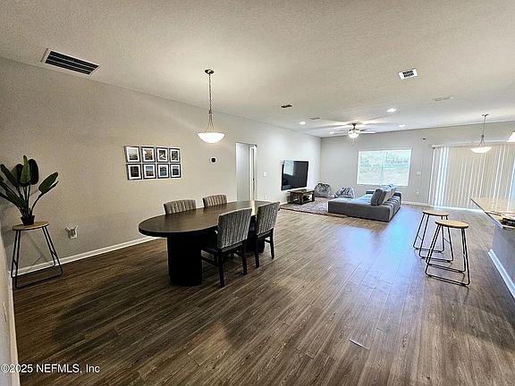 5th image of 12716 Deeder Ln