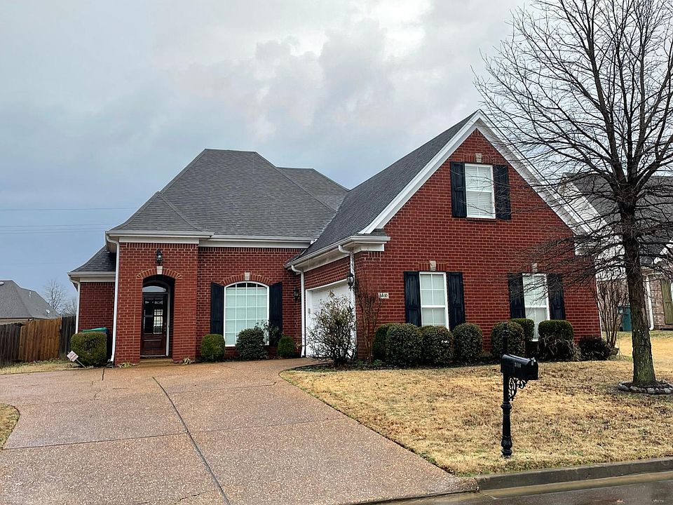 1st image of 3400 Champion Hills Dr