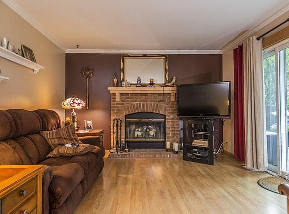 2nd image of 398 Wildberry Ln