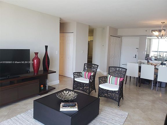 4th image of 3530 Mystic Pointe Dr APT 2313